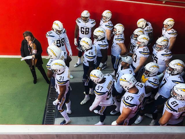 态紧张有着 态紧张有着